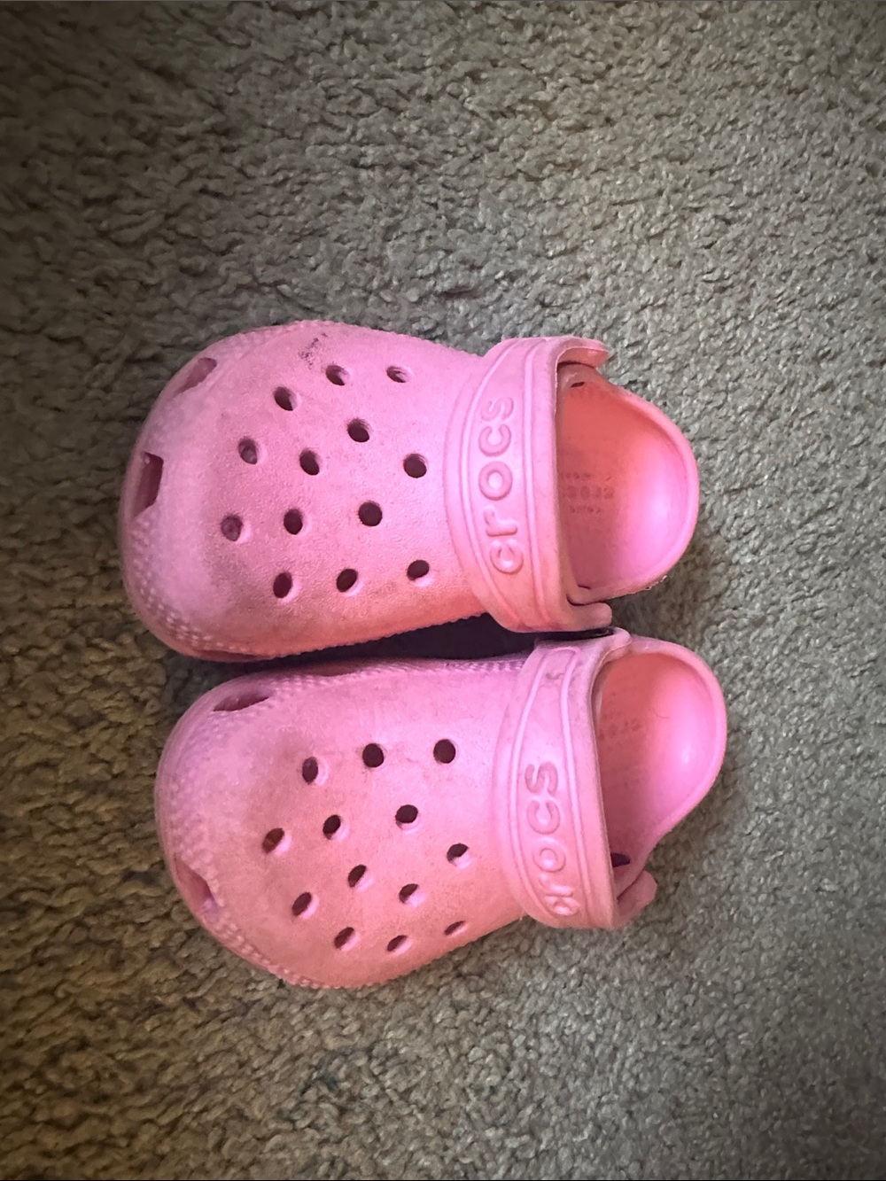 CROCS Kids Classic Clog in Bubblegum Pink